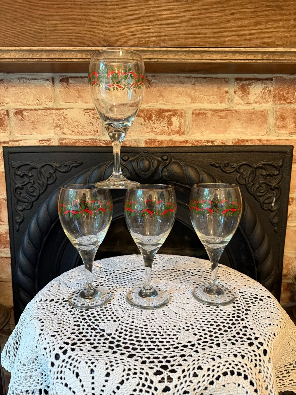 Set of 4 Libbey Holly Ribbon Christmas Holiday Glasses
